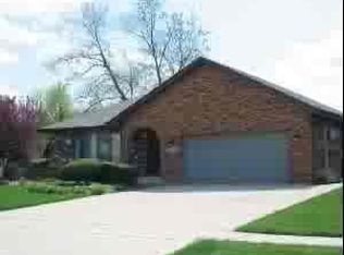 8215 Arrowhead Ln, Orland Park, IL