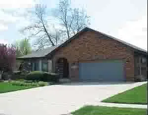 8215 Arrowhead Ln photo 1