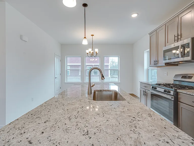4876 Parkside Ln — Photo 19