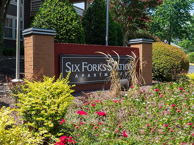 Six Forks Station Apartments — Photo 44
