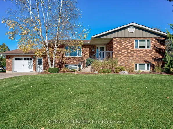 2256 Webster St, Perth East, ON N0B 2P0