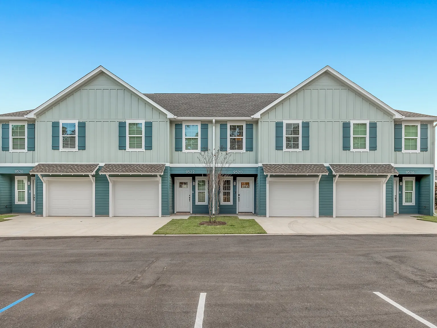 Firefly Commons — Photo 3