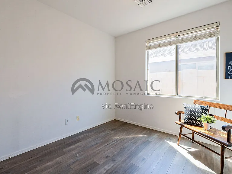 39718 N Rolling Green Way — Photo 14