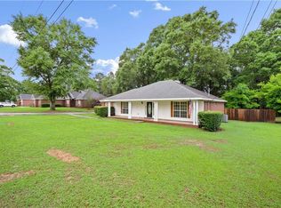 4013 Blakewood Dr W, Semmes, AL 36575