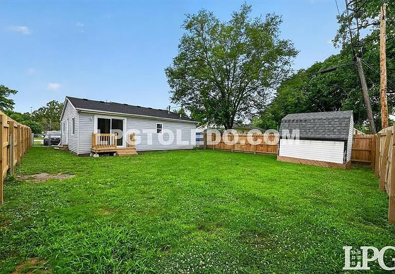 12378 Lincoln Blvd — Photo 23