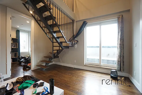 Rented by Rennit Inc. | media 35