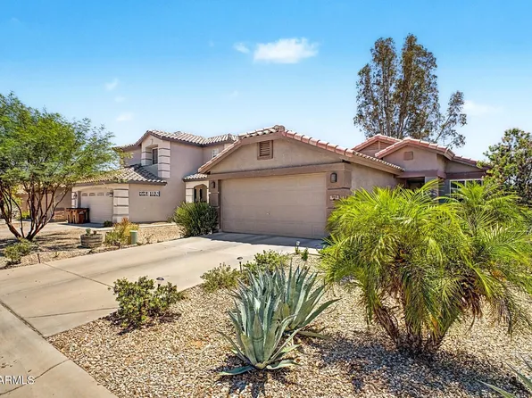 985 E Stardust Way, San Tan Valley, AZ 85143