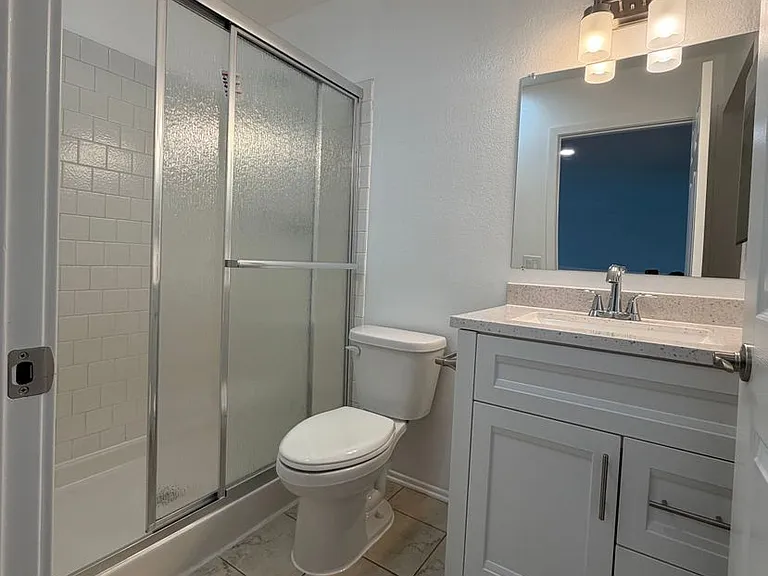 13042 Riverside Dr — Photo 13