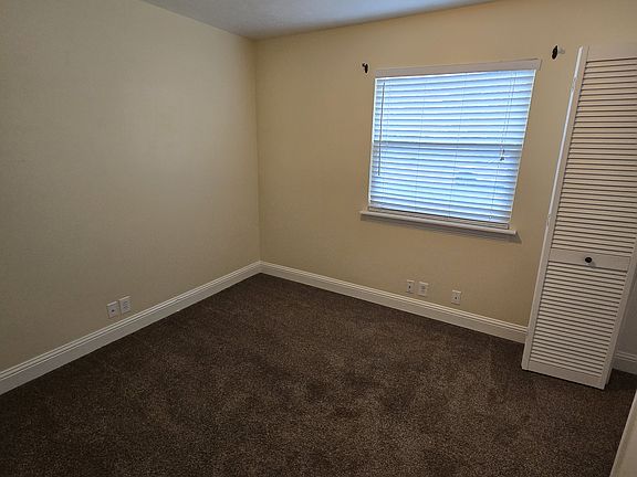 5th image of 2575 W Dry Creek Dr