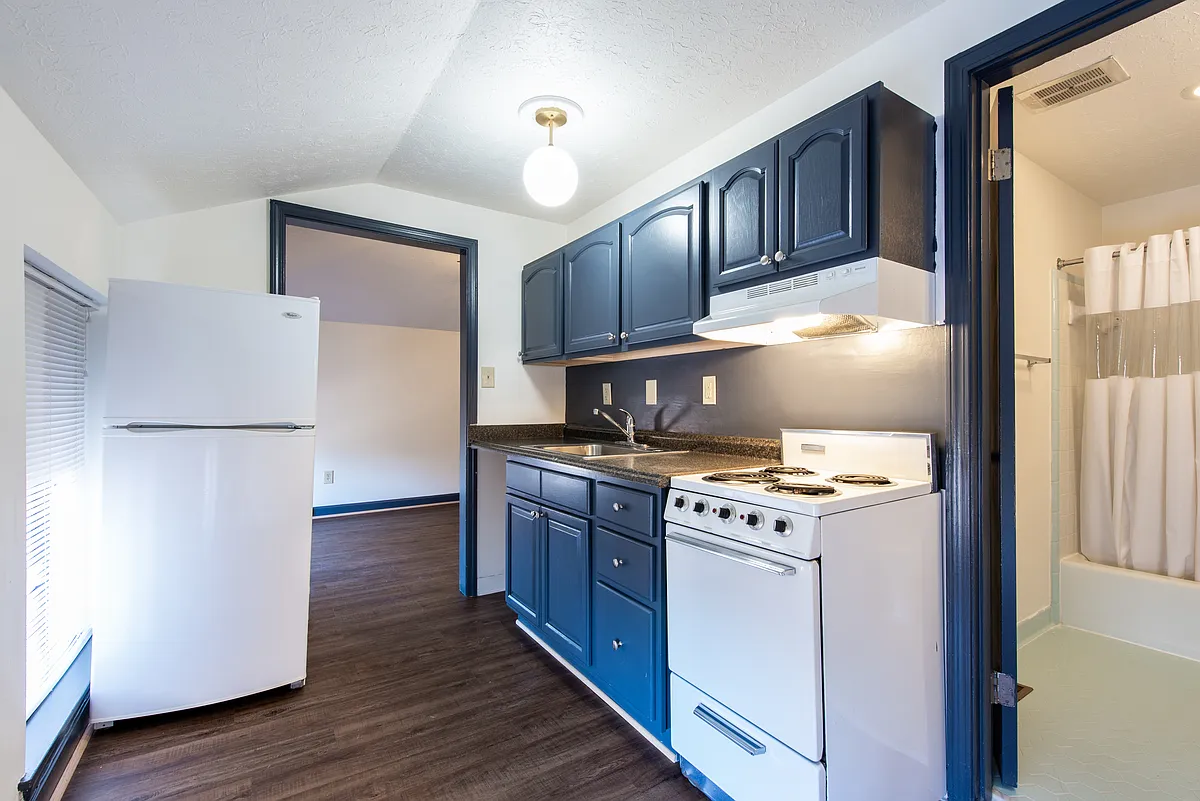 Building Photo - 1225 S 6th St #8