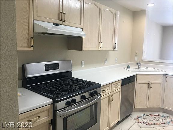 3rd image of 7716 Almeria Ave