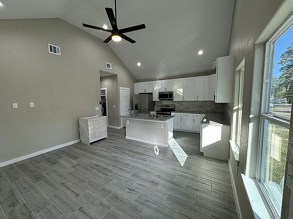 3rd image of 16713 E Forrestal St