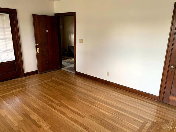 3rd image of 4244 Vine St