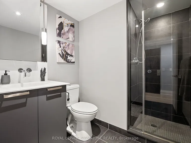 95 Bathurst St #109 — Photo 18