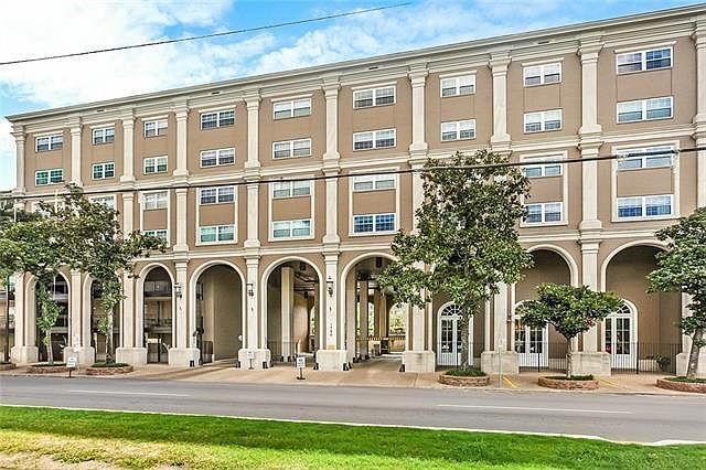 1st image of 1750 Saint Charles Ave APT 303