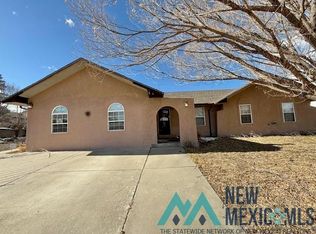 320 N 4th St, Raton, NM 87740