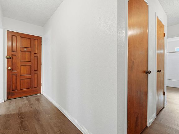 3rd image of 407 N Vista Street