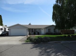 4003 S Waverly St, Kennewick, WA 99337