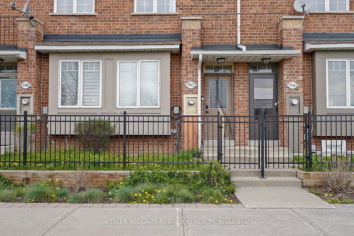 Building Photo - 9542 Sheppard Ave E