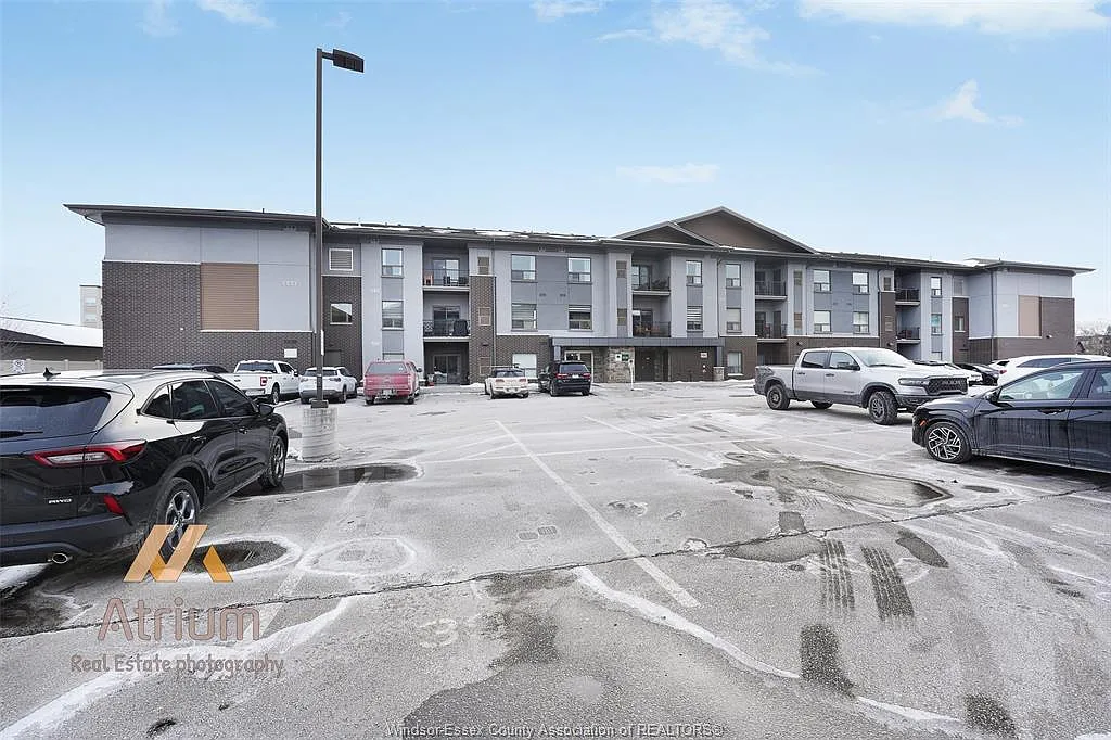 5850 Newman Blvd #109 photo 1