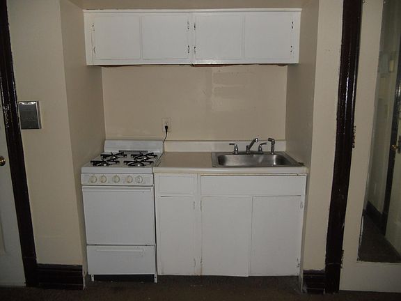2nd image of 197 North St APT C4