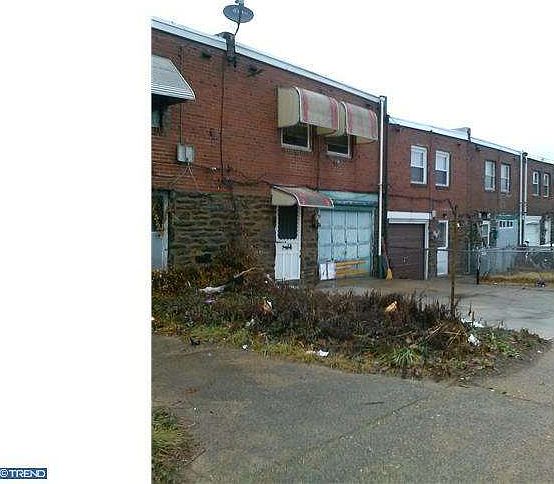 2nd image of 5840 Elmwood Ave