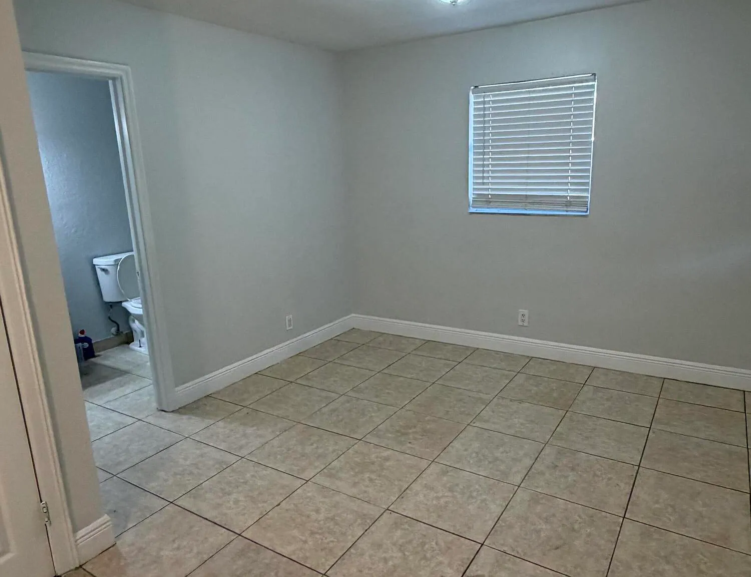3 bed, 1360 sqft, $2,600 — Photo 2
