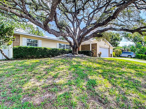2nd image of 1949 Sierra Cir N