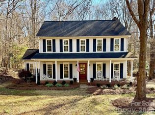 1049 Peachtree Ln, Fort Mill, SC 29715