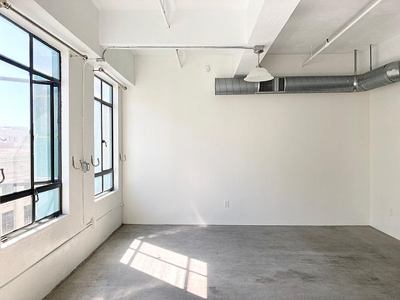 5th image of 849 S Broadway #506