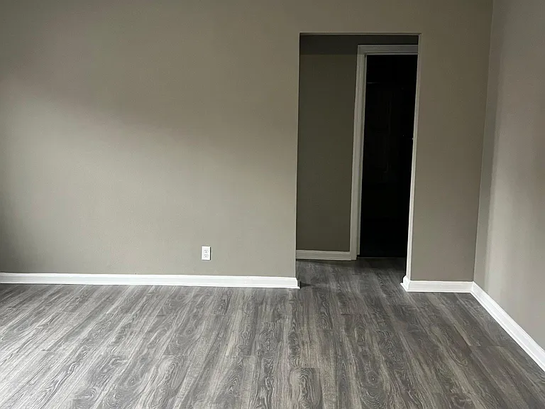131 S Maple Ave #2 — Photo 16