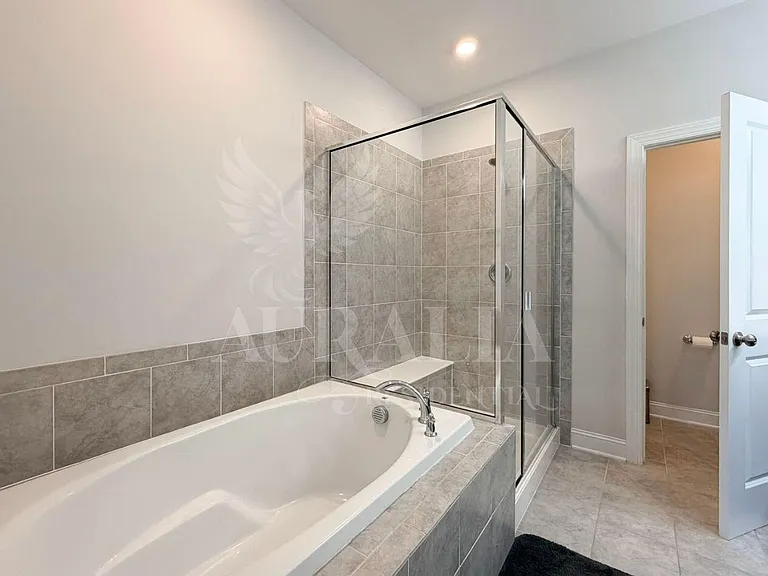 1306 Farm Pond Trl — Photo 28
