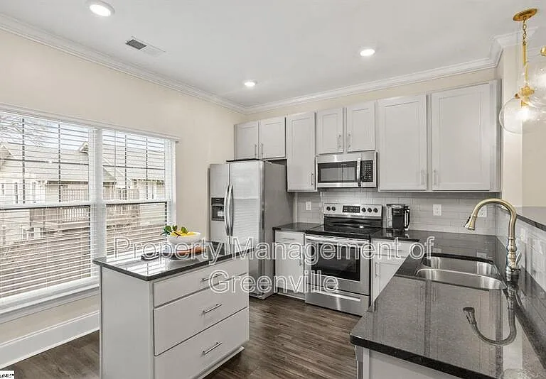 1505 E North St #2101 — Photo 5