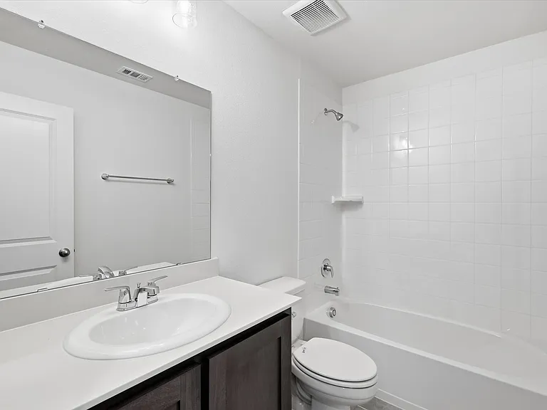 186 Balboa Ln — Photo 19