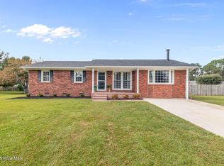 5 Sheffield Rd, Jacksonville, NC 28546