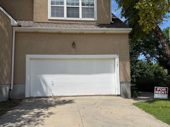 15925 W 91st Ter