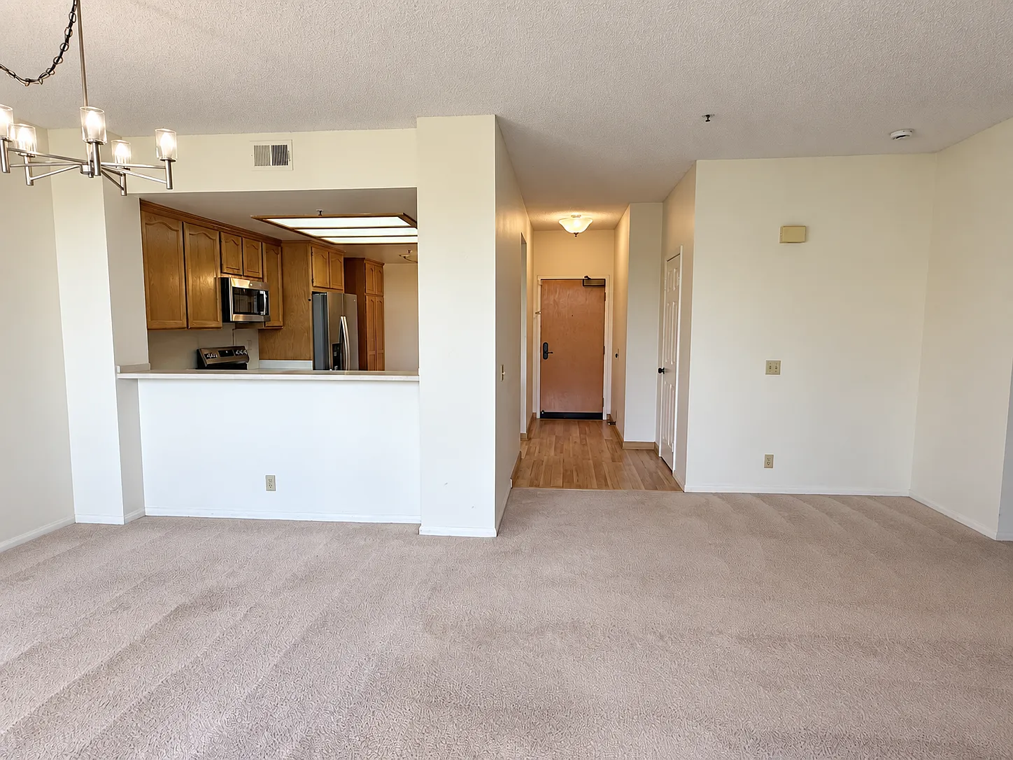 Friars Road# 4301 5875 - 4301 — Photo 3