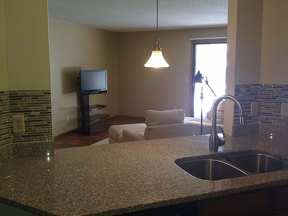 Open Floor Plan gives Feeling os Spaciousness