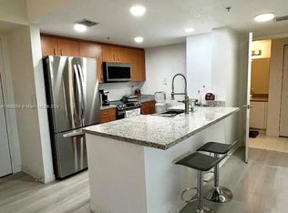 816 NW 11th St APT 809, Miami, FL 33136