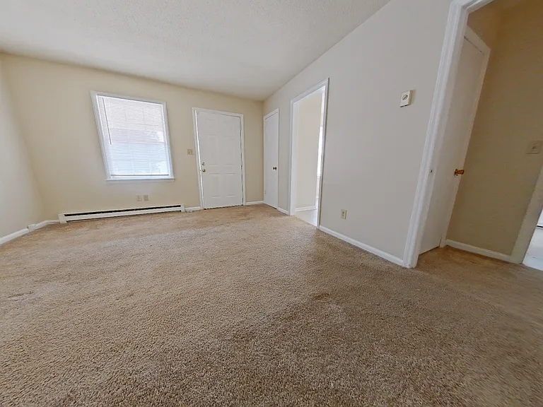 1105 Meadowbrook Blvd — Photo 4