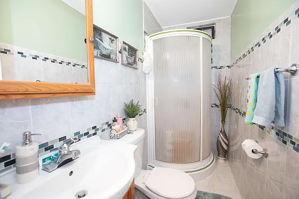 Sold by Keller Williams City Views Realty | media 22