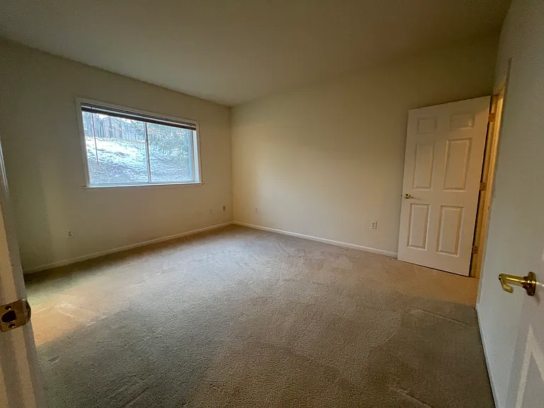 942 Oakwood Ave — Photo 18