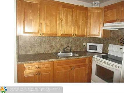 3rd image of 283 Markham M #283