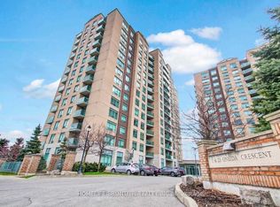 11 Oneida Cres #LPH07, Richmond Hill, ON L4B 0A1