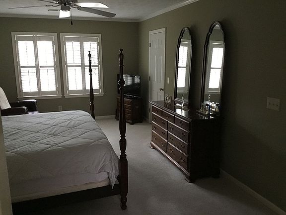 4th image of 4244 Keheley Lake Dr NE