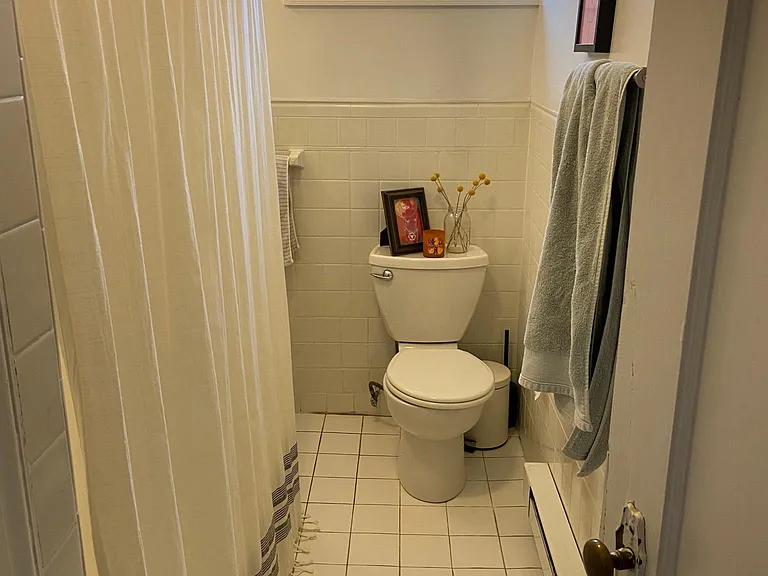 1713 Tasker St #2F — Photo 10
