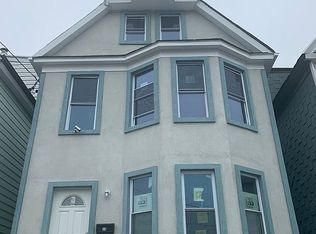 39 Orient Ave, Jersey City, NJ 07305