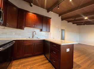 525 Madison St, Monterey, CA 93940