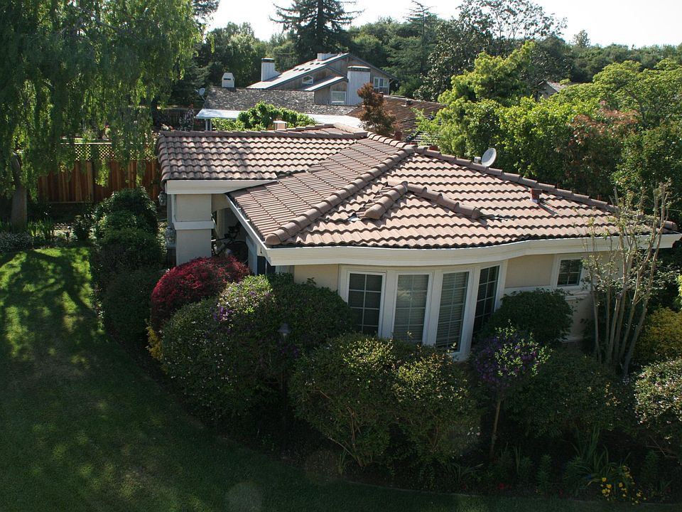 1st image of 837 Laverne Way