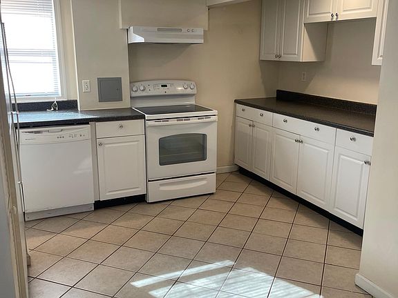 2nd image of 4605 Langston Blvd